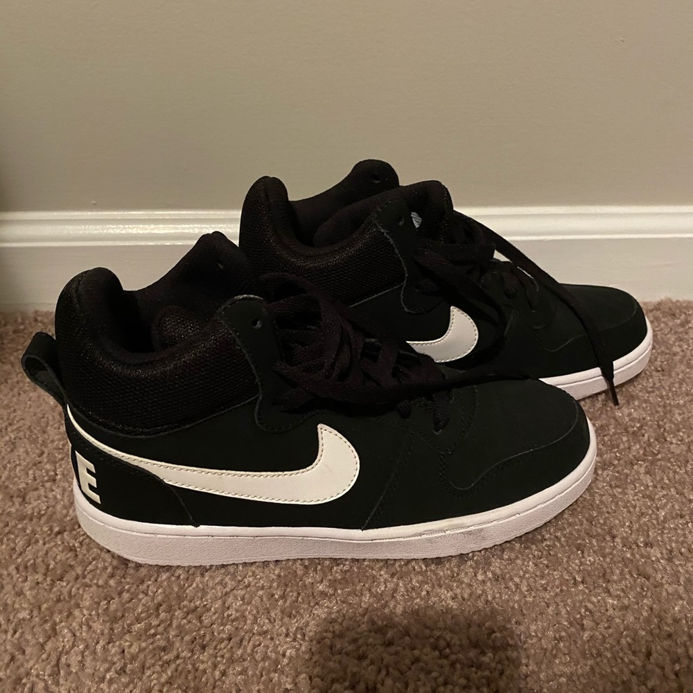WOMENS NIKE SNEAKERS 7